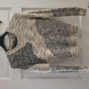 Soft & cozy sweater w/elbow patch look